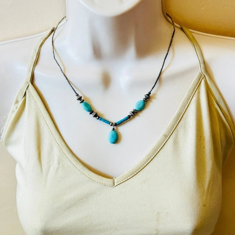 N/A vtg necklace